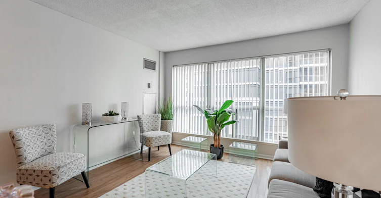 7 Carlton Street, Toronto, ON, M5B 2M3 - 12