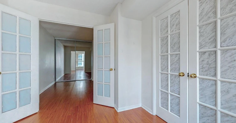7 Carlton Street, Toronto, ON, M5B 2M3 - 17