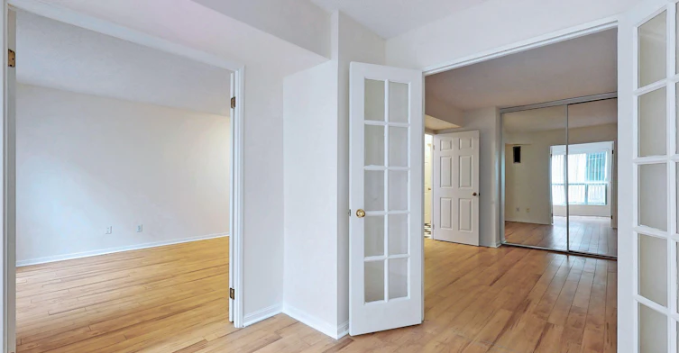 7 Carlton Street, Toronto, ON, M5B 2M3 - 21