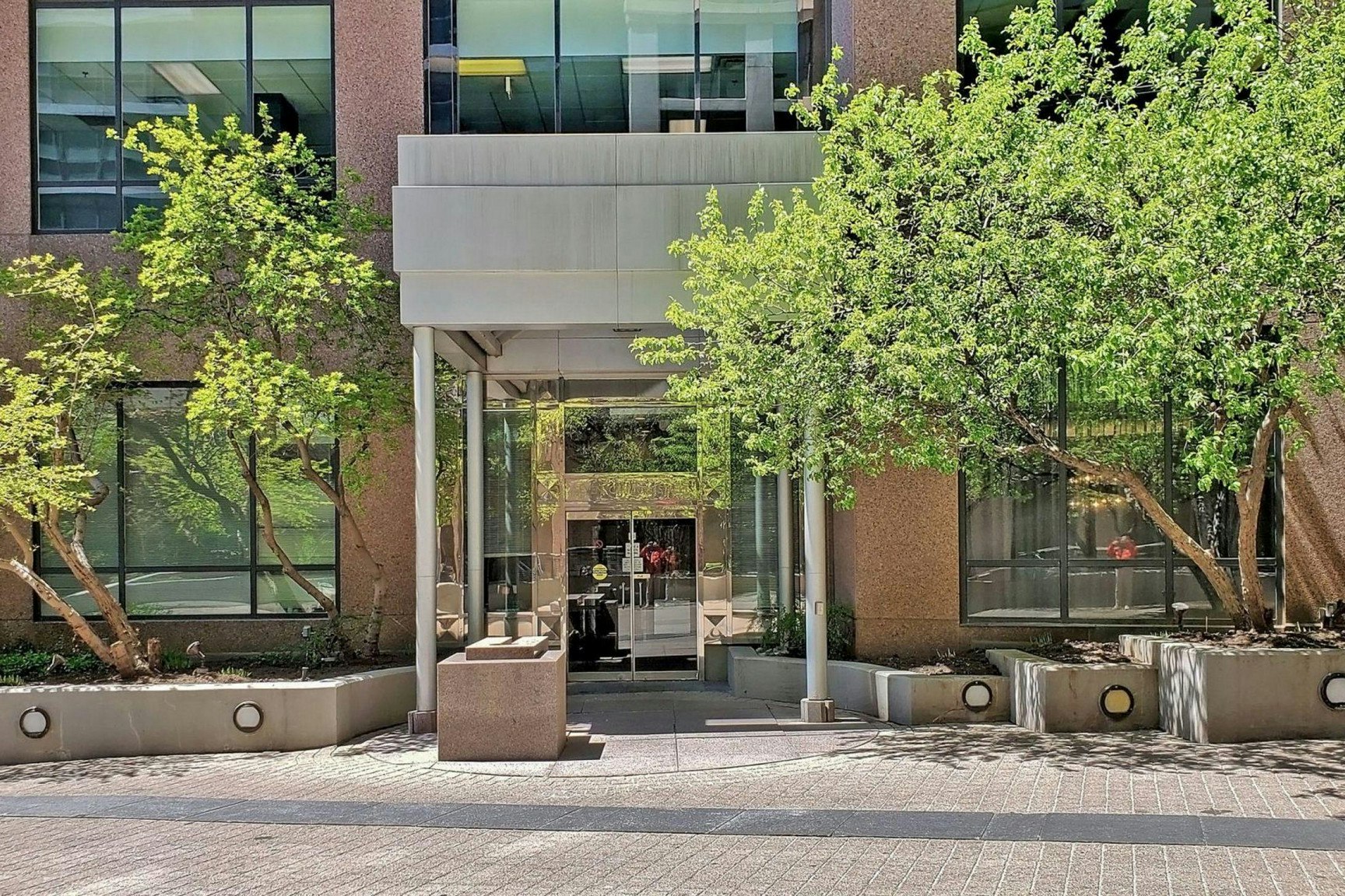 7 Carlton Street, Toronto, ON, M5B 2M3 - 10