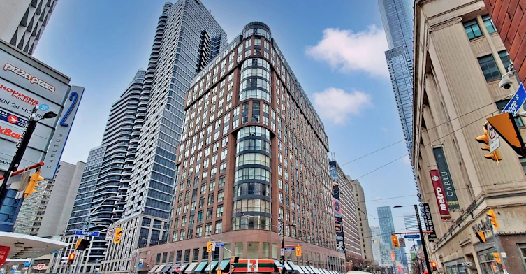 7 Carlton Street, Toronto, ON, M5B 2M3