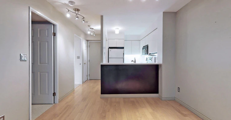 7 Carlton Street, Toronto, ON, M5B 2M3 - 16