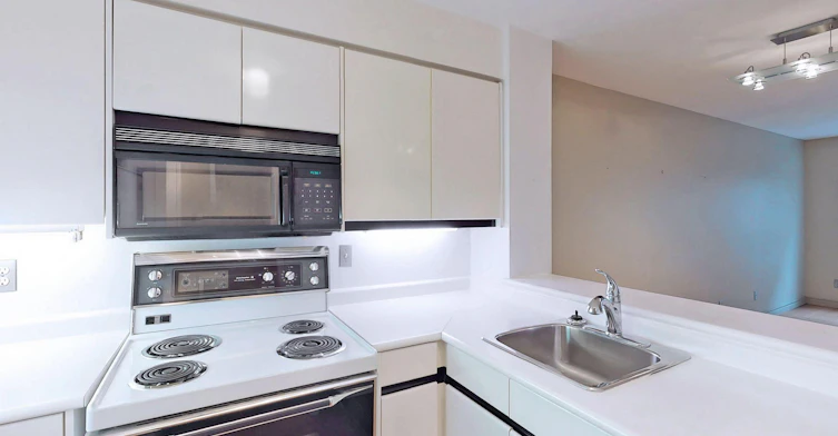 7 Carlton Street, Toronto, ON, M5B 2M3 - 18