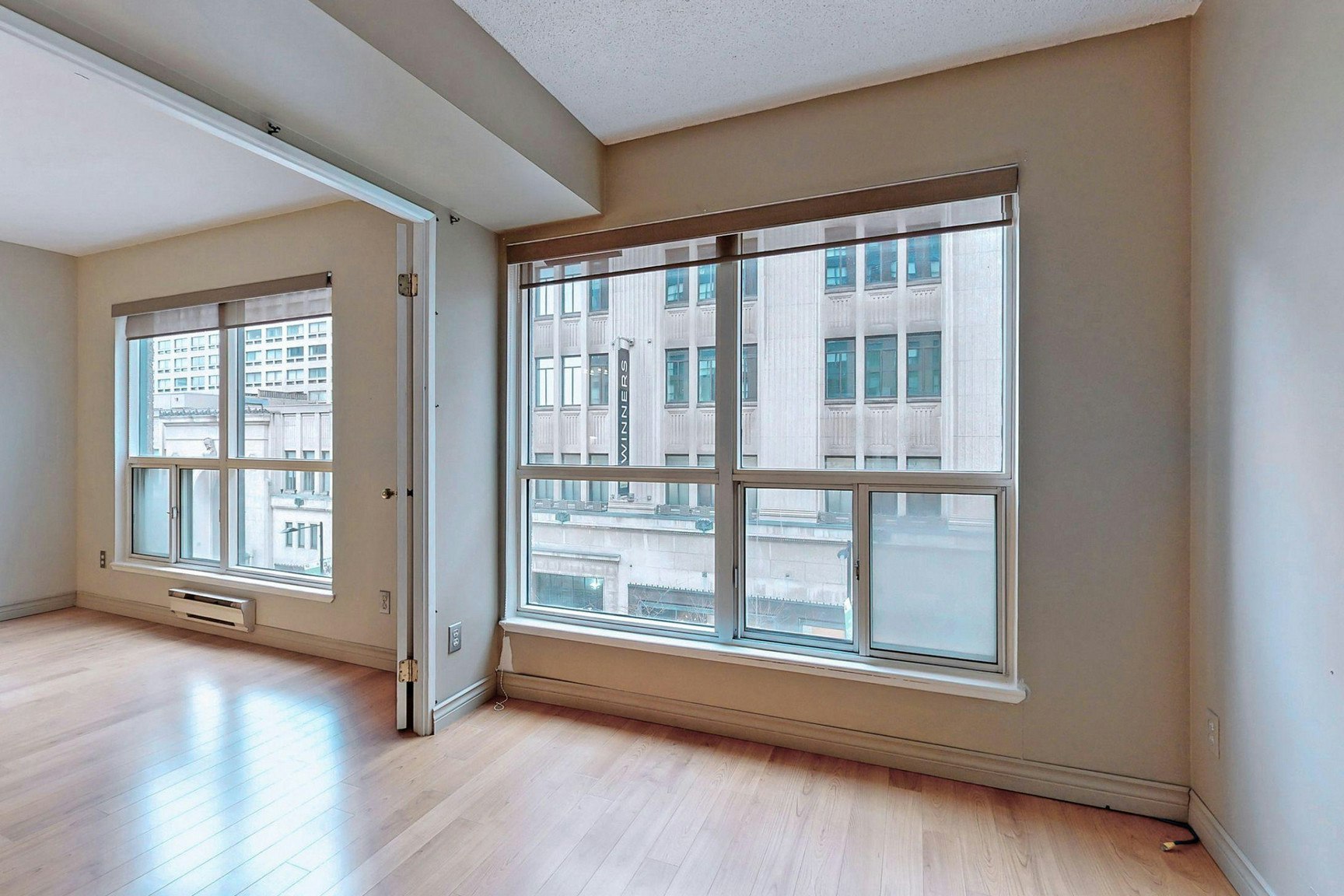 7 Carlton Street, Toronto, ON, M5B 2M3 - 21