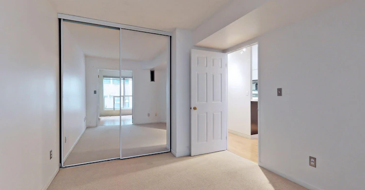 7 Carlton Street, Toronto, ON, M5B 2M3 - 24