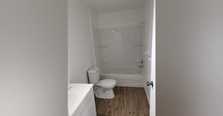 5 Smythe Street, St. Catharines, ON, L2P 2G8 - 9