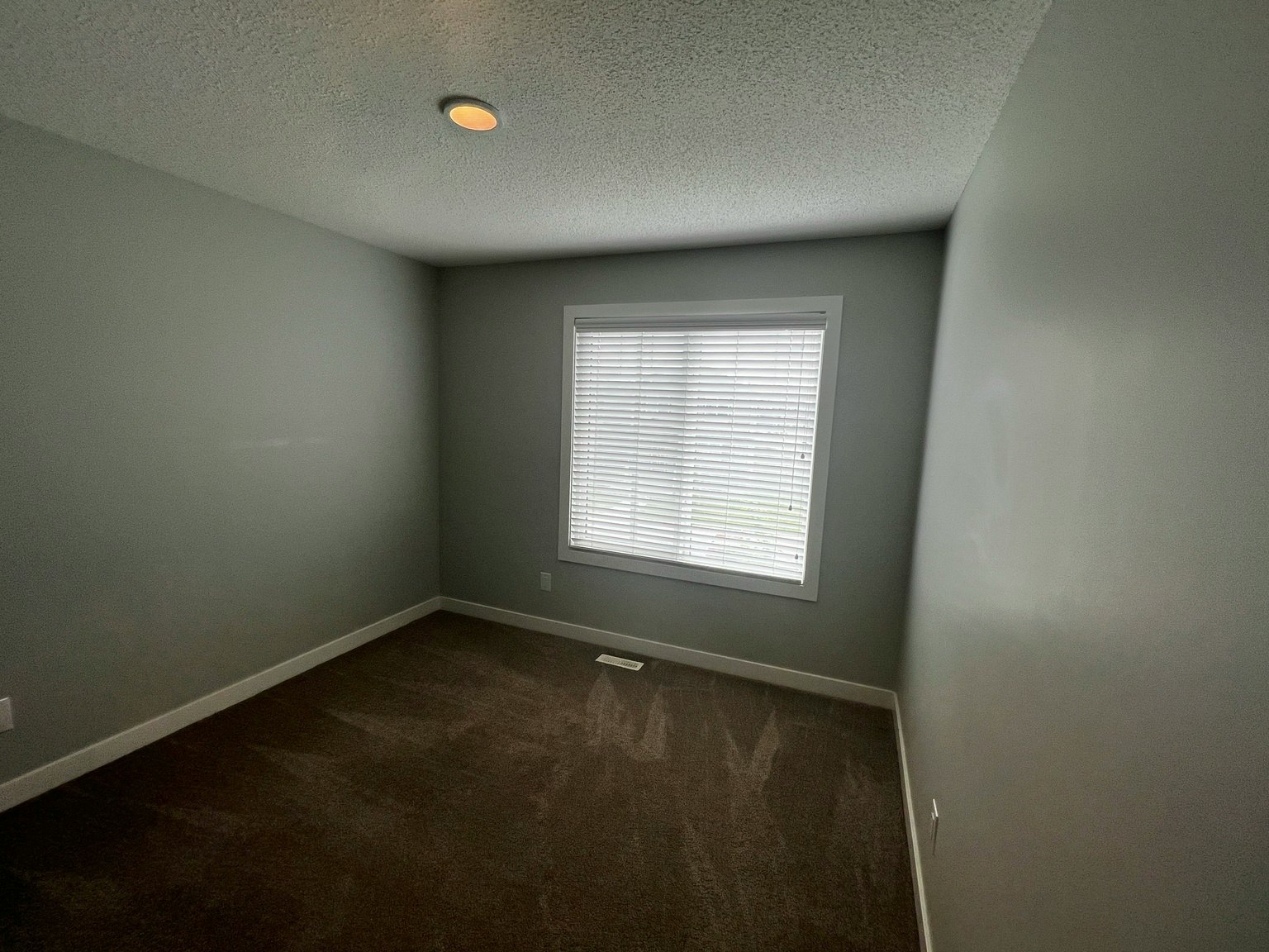 6448 175 Avenue Nw, Edmonton, AB, T5Y 4A8 - 10