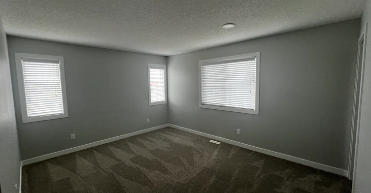 6448 175 Avenue Nw, Edmonton, AB, T5Y 4A8 - 6
