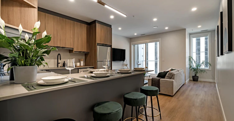 513-909 5th Avenue SW, Calgary, AB, T2P 3G5 - 5