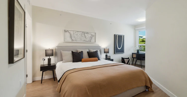 510-2895 East 10th Avenue, Vancouver, BC, V5M 0H7