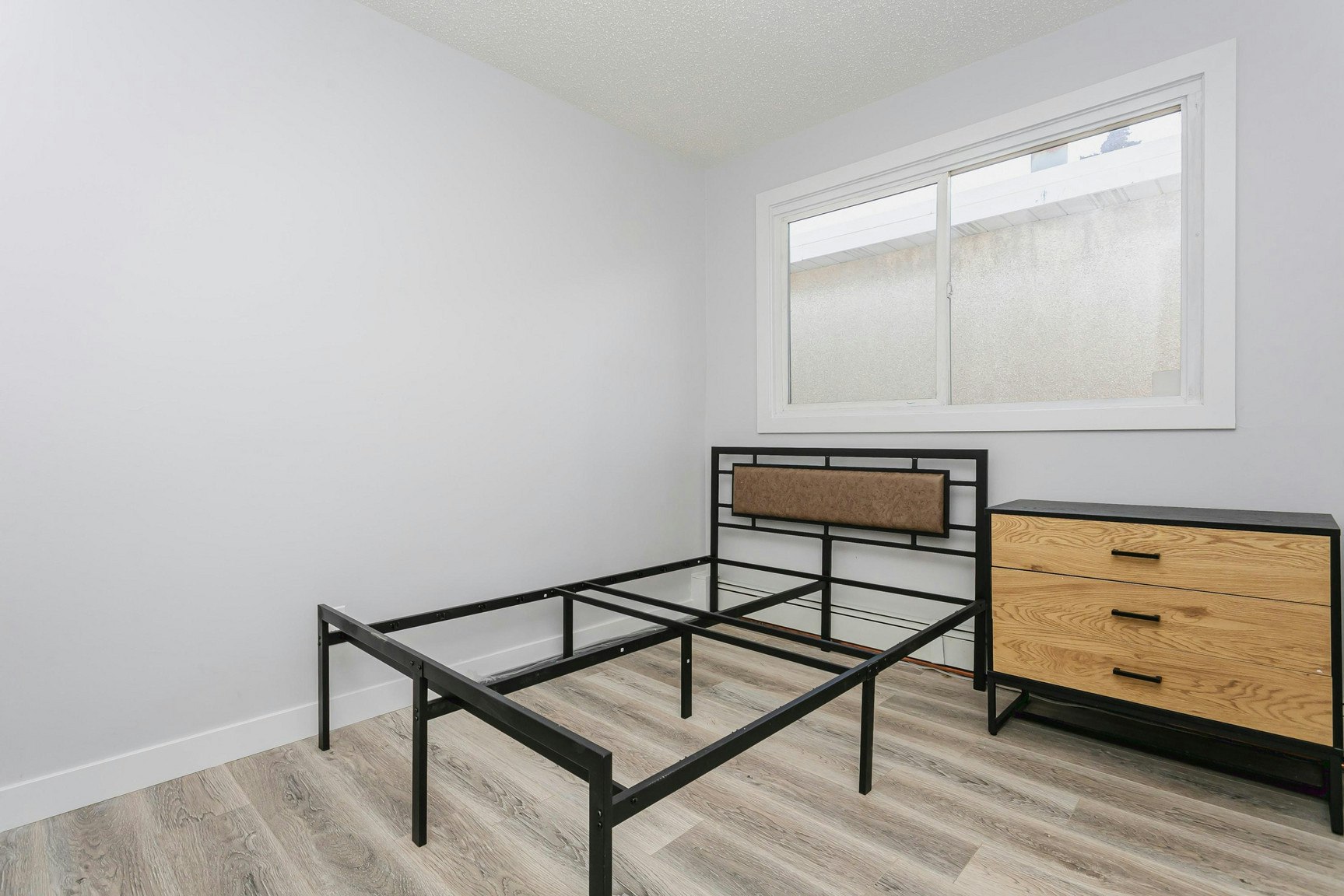 101-10207 107 Avenue, Edmonton, AB, T5H 0V6 - 10