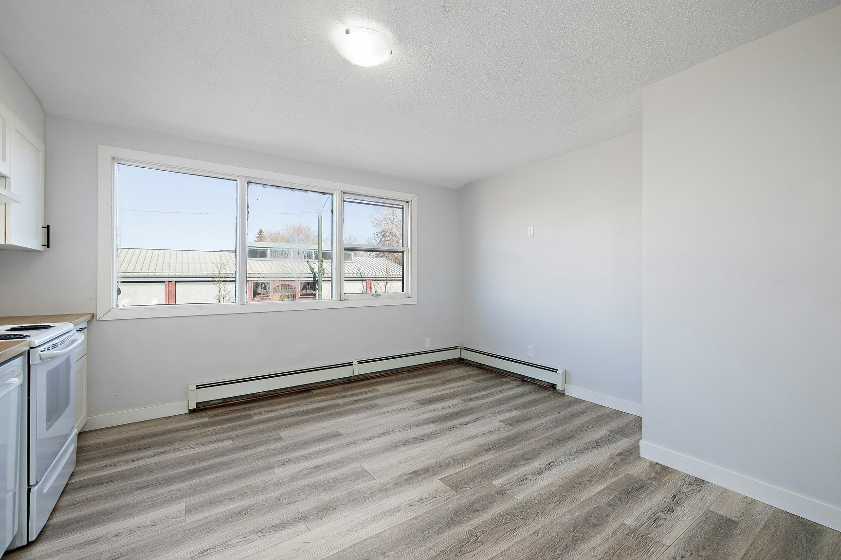101-10207 107 Avenue, Edmonton, AB, T5H 0V6 - 24