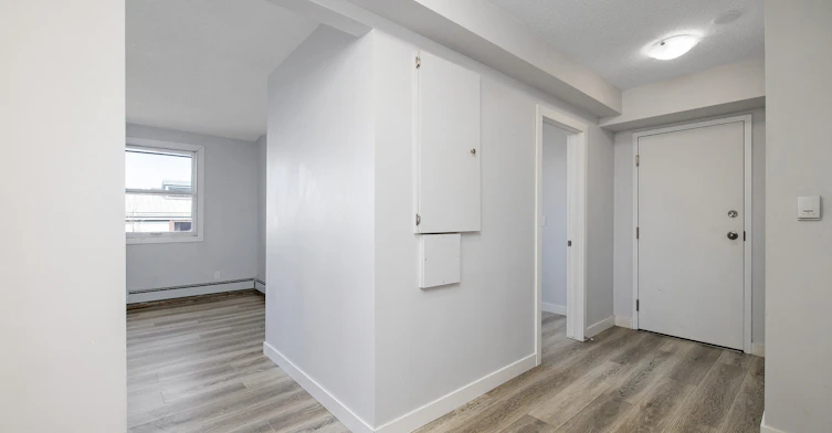 103-10207 107 Avenue, Edmonton, AB, T5H 0V6 - 4