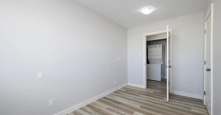 103-10207 107 Avenue, Edmonton, AB, T5H 0V6 - 3