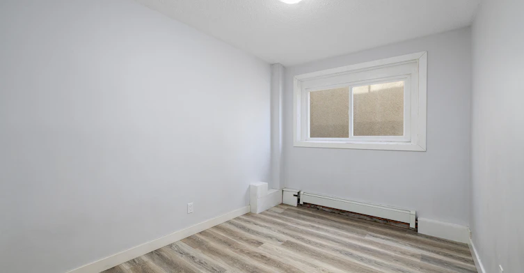 103-10207 107 Avenue, Edmonton, AB, T5H 0V6 - 8