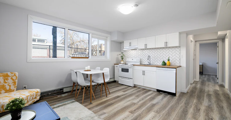103-10207 107 Avenue, Edmonton, AB, T5H 0V6