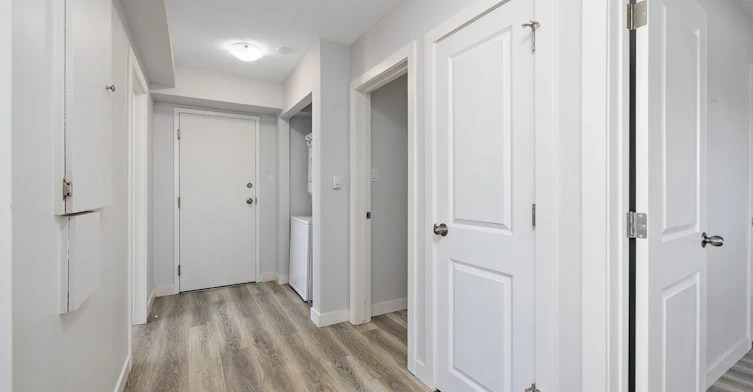 103-10207 107 Avenue, Edmonton, AB, T5H 0V6 - 5