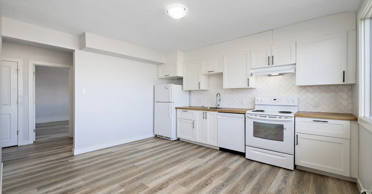 303-10207 107 Avenue, Edmonton, AB, T5H 0V6 - 24