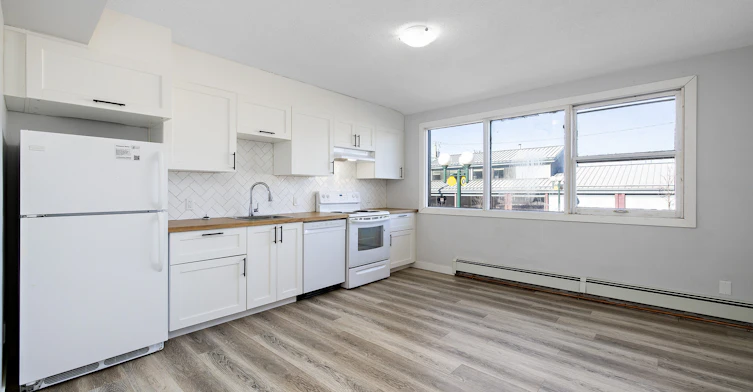 303-10207 107 Avenue, Edmonton, AB, T5H 0V6 - 25