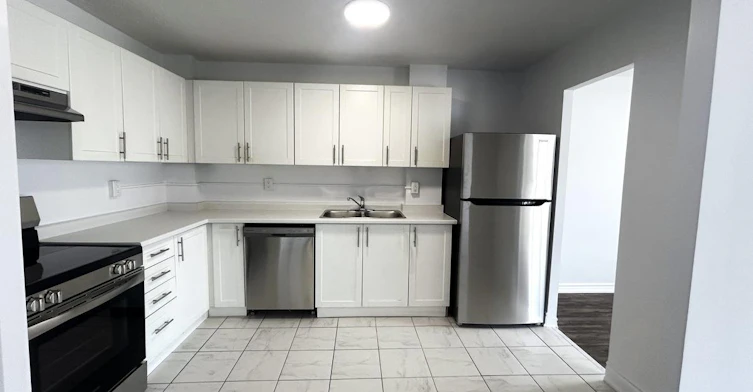 108-1 Bernick Drive, Barrie, ON, L4M 5K1 - 2