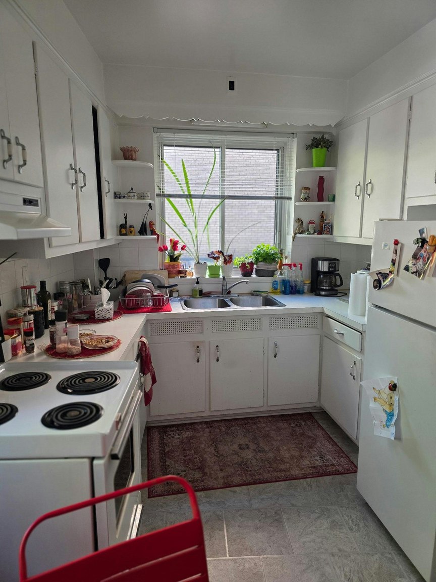 1255 Sherwood Crescent, Mont-Royal, QC, H3R 3C4