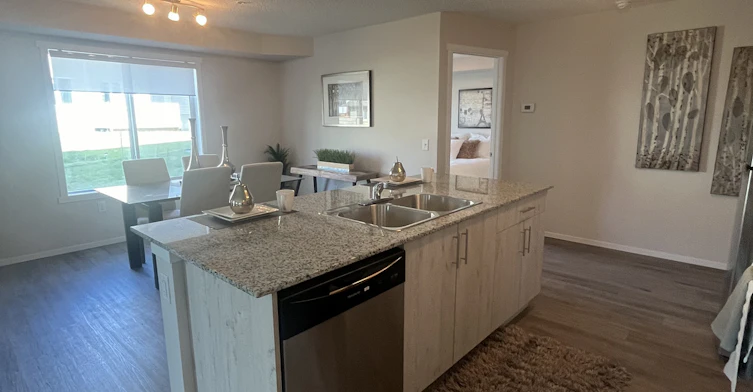 3-116-2701 Maple Way Northwest, Edmonton, AB, T6T 0Z9 - 5