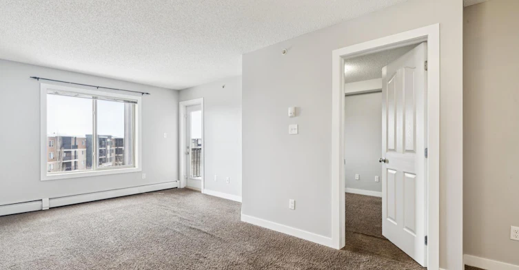11804 22 Avenue, Edmonton, AB, T6W 2A2 - 2