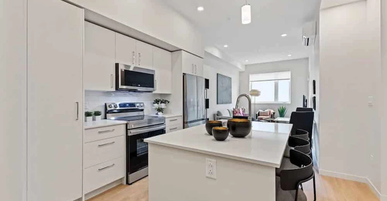 209-8231 19 Avenue SW, Calgary, AB, T3H 6L6 - 4