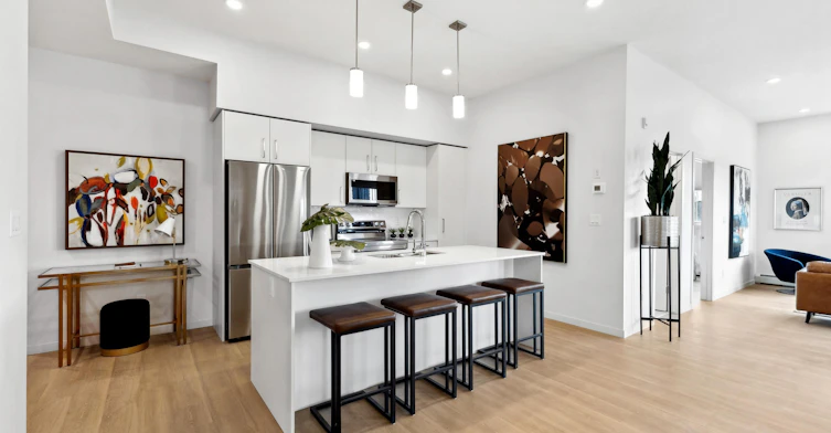 12-8231 19 Avenue SW, Calgary, AB, T3H 6L6