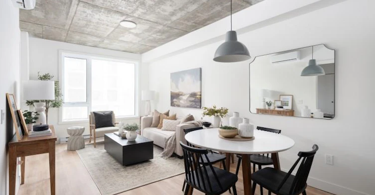 2350 Saint Patrick, Montréal, QC, H3K 0C5 - 2