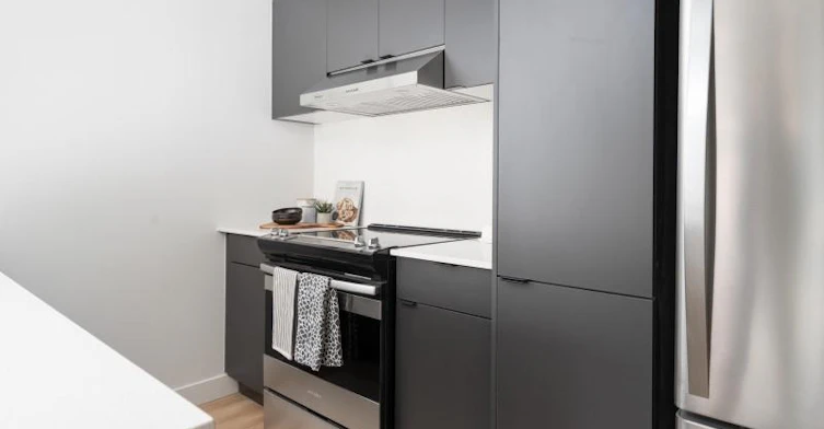 2350 Saint Patrick, Montréal, QC, H3K 0C5 - 5