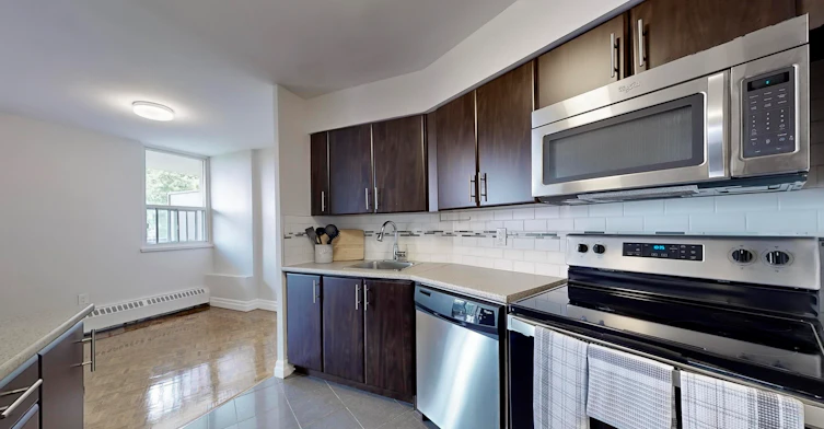 1006-60 Exeter Road, Ajax, ON, L1S 2K2 - 2