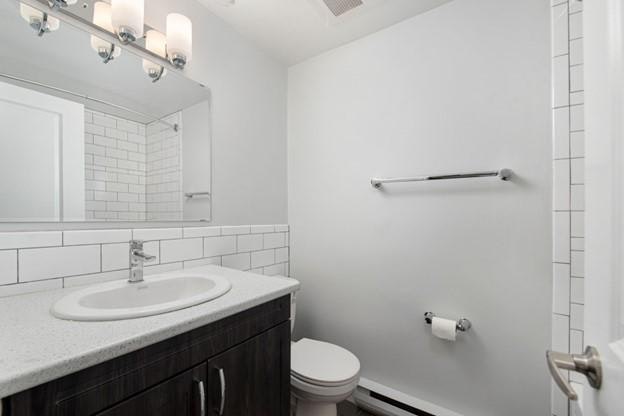 0065-100 Rideau Street, Oshawa, ON, L1J 6P5 - 12