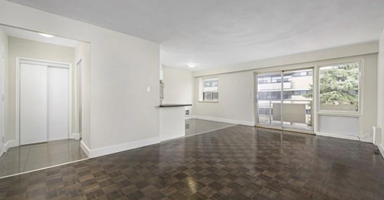 0402-110 Park Road North, Oshawa, ON, L1J 4L3 - 4