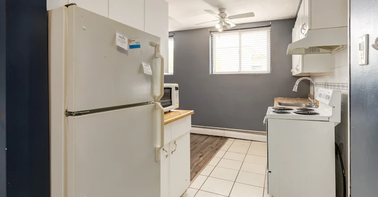 004-10955 106 Street, Edmonton, AB, T5H 2Y3 - 7