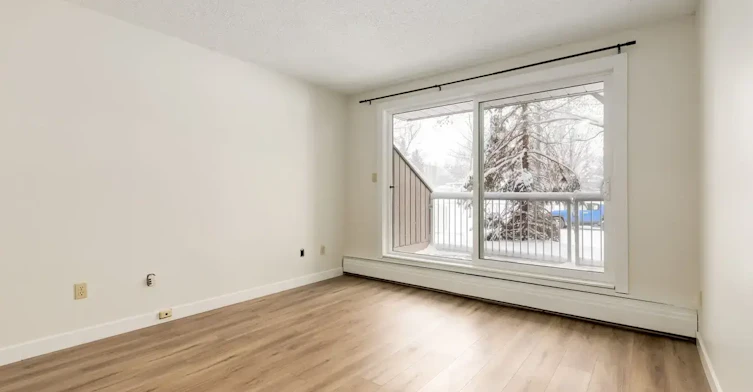 205-2404 16a Street SW, Calgary, AB, T2T 4K5 - 4