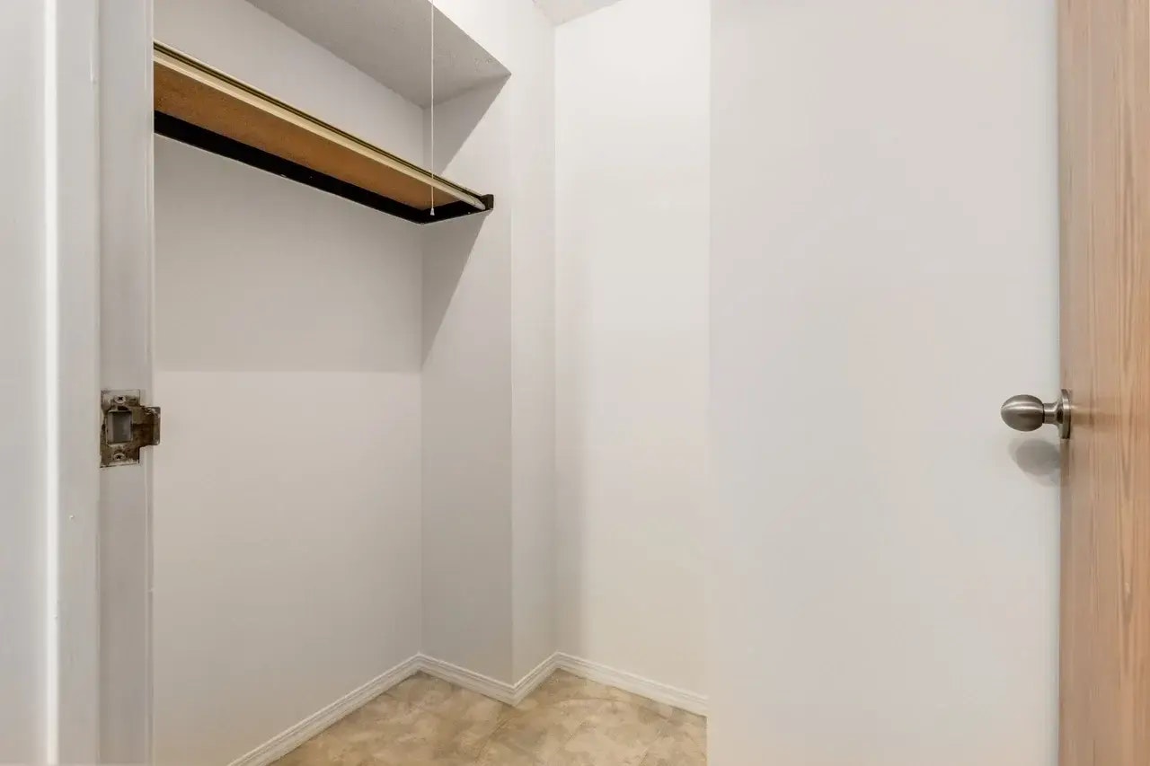 302-2404 16a Street SW, Calgary, AB, T2T 4K5 - 28