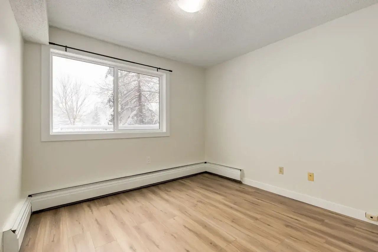 302-2404 16a Street SW, Calgary, AB, T2T 4K5 - 10