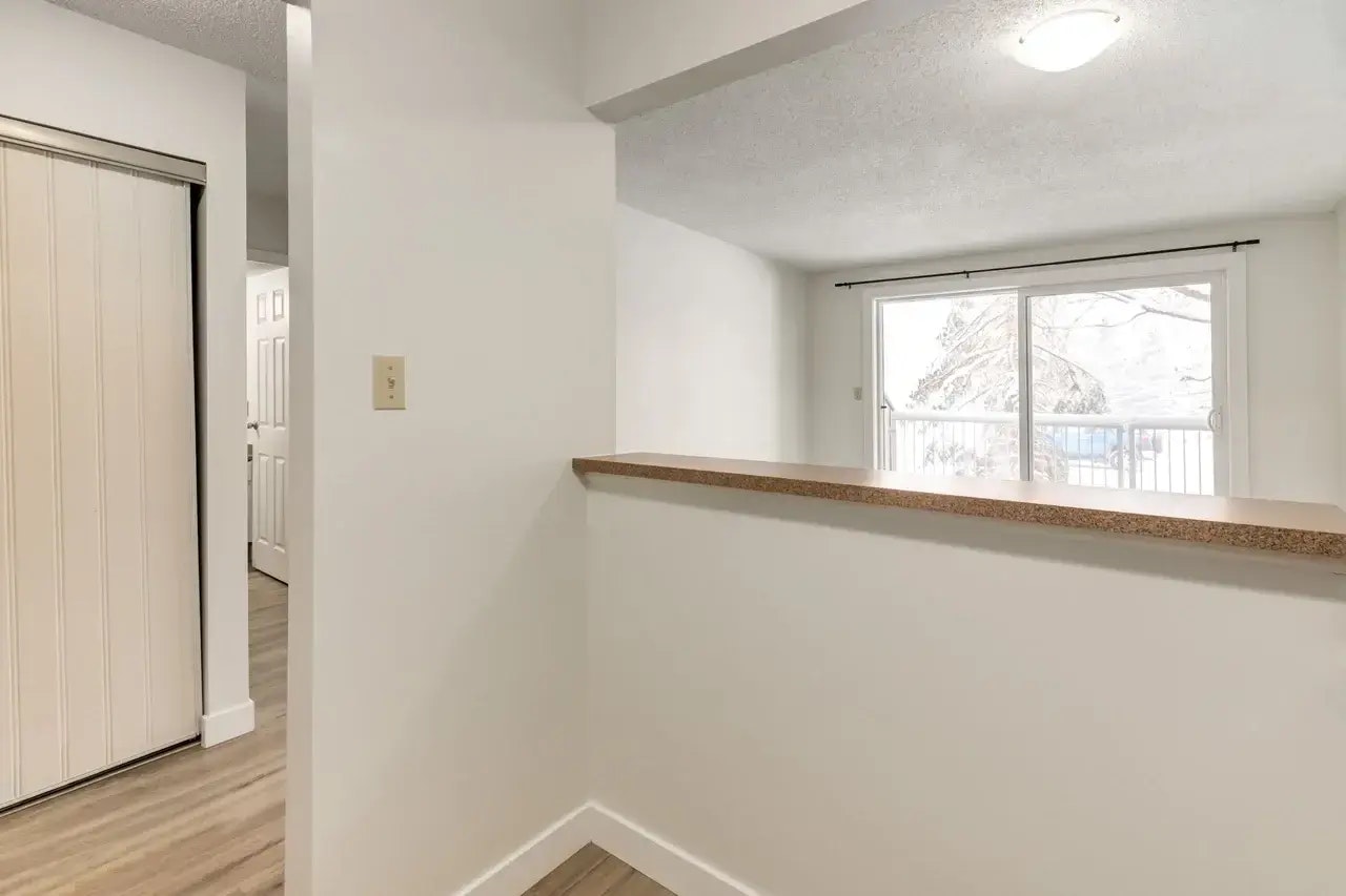 302-2404 16a Street SW, Calgary, AB, T2T 4K5 - 6
