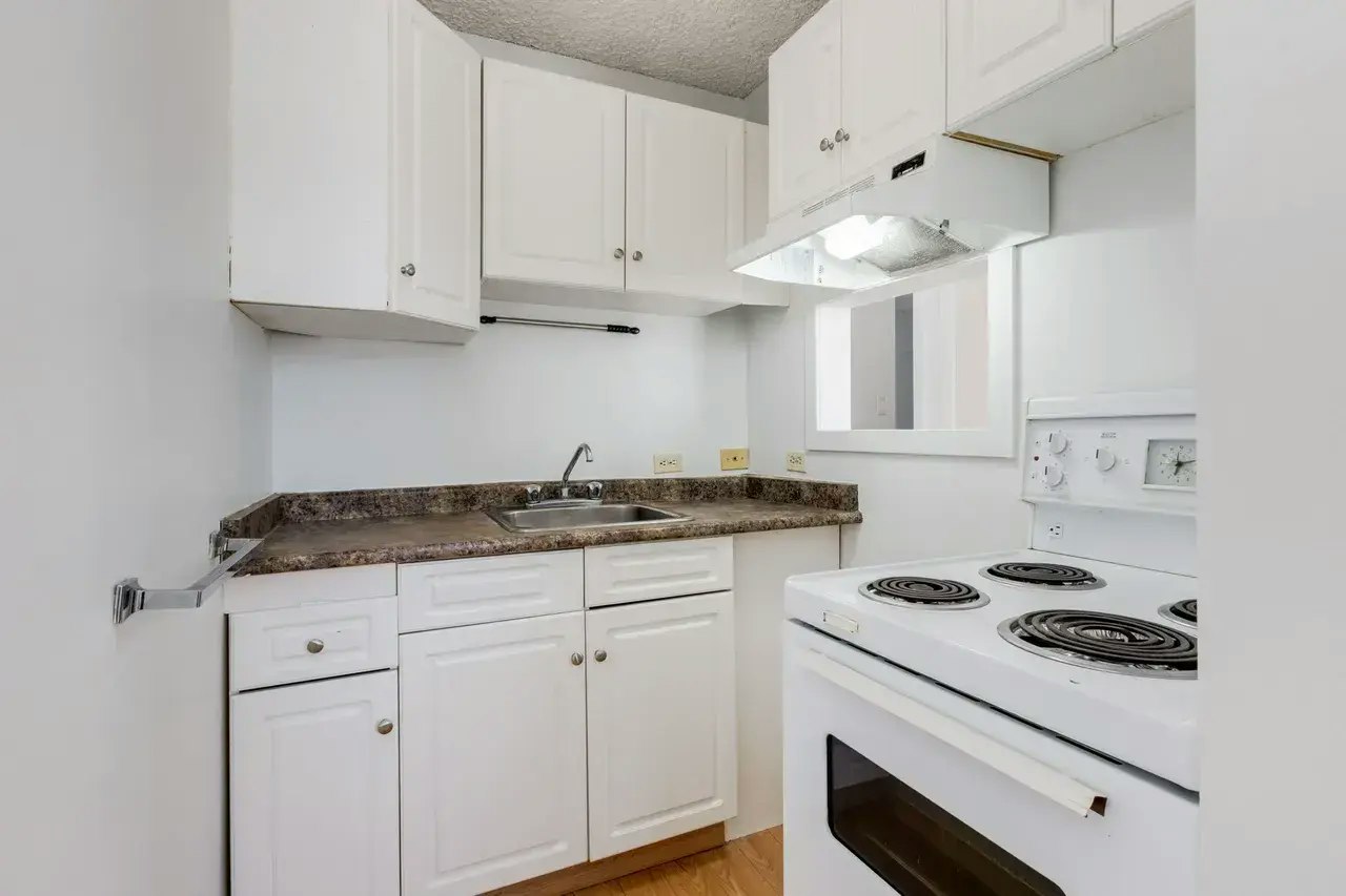 201-606 23 Avenue SW, Calgary, AB, T2S 0J7 - 21
