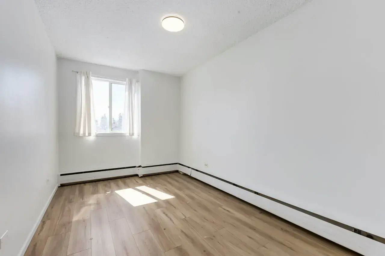 201-606 23 Avenue SW, Calgary, AB, T2S 0J7 - 11