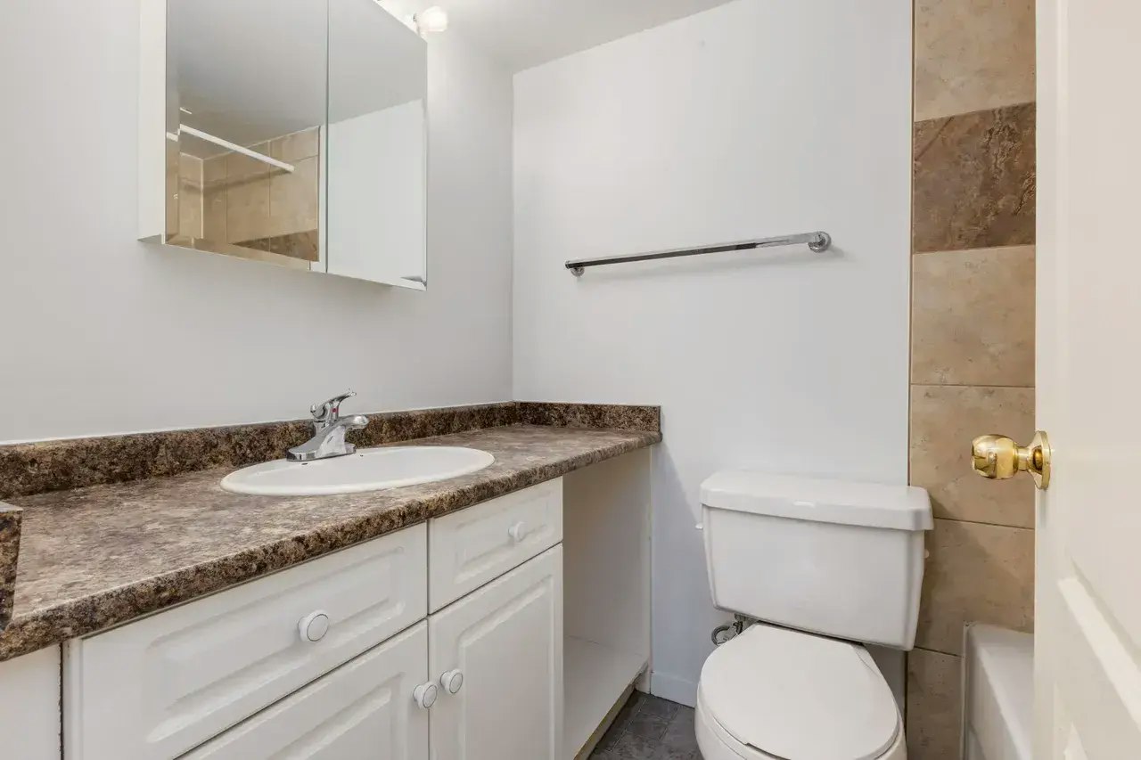 201-606 23 Avenue SW, Calgary, AB, T2S 0J7 - 25