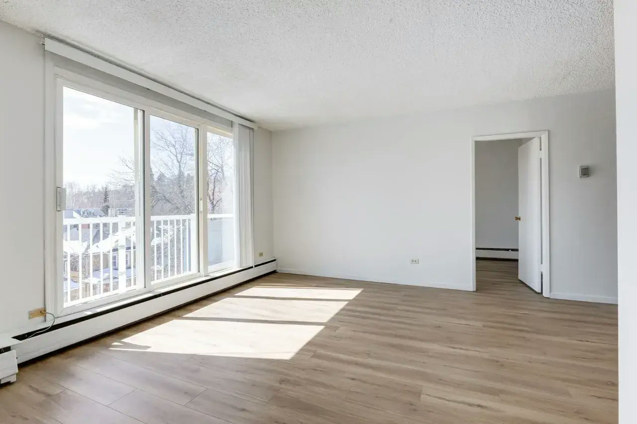 404-606 23 Avenue SW, Calgary, AB, T2S 0J7 - 3