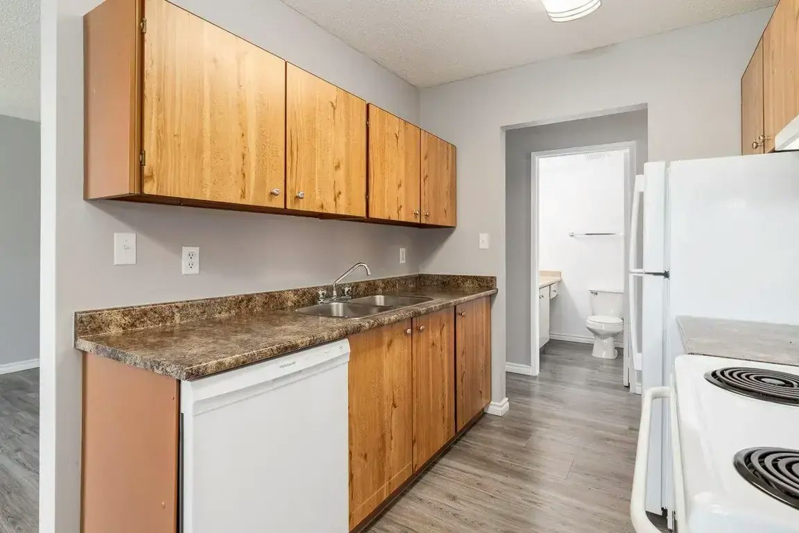 010-64-66 Corbitt Way SE, Medicine Hat, AB, T1B 1V3 - 5