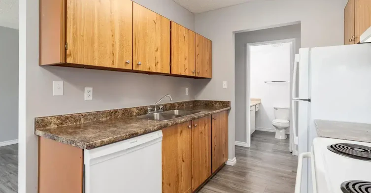 010-64-66 Corbitt Way SE, Medicine Hat, AB, T1B 1V3 - 5