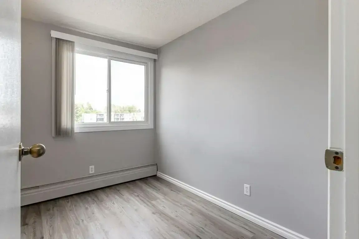 010-64-66 Corbitt Way SE, Medicine Hat, AB, T1B 1V3 - 13