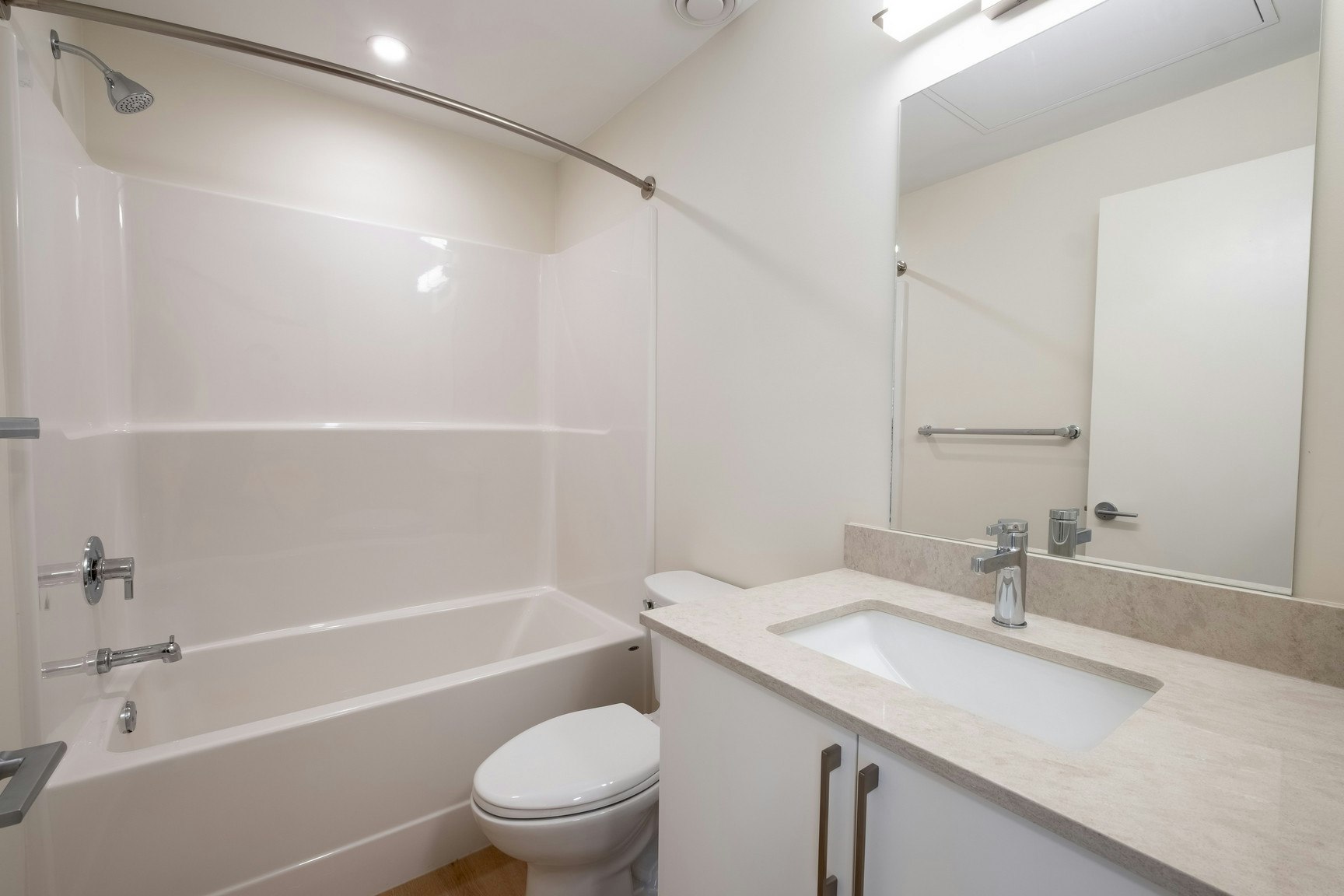 203-741 Birch Street, Campbell River, BC, V9W 0J2 - 7