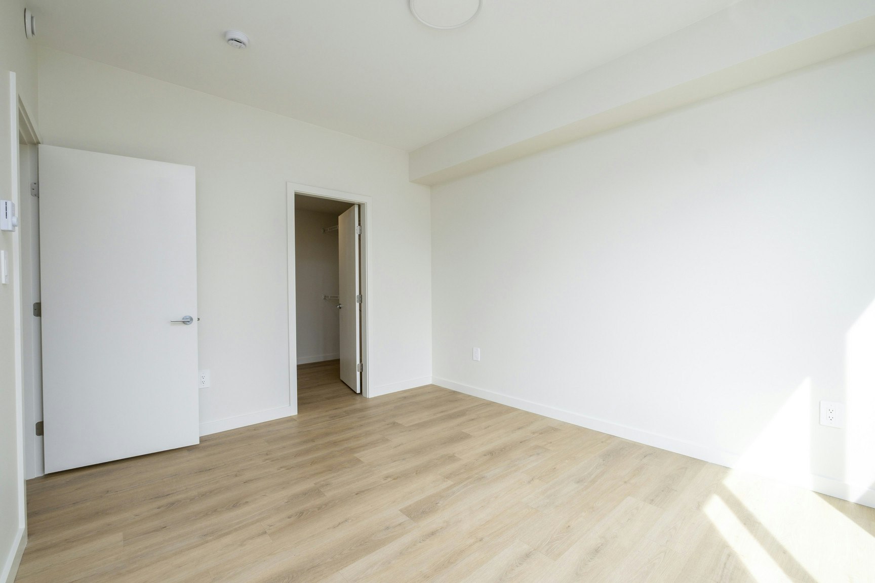 203-741 Birch Street, Campbell River, BC, V9W 0J2 - 6