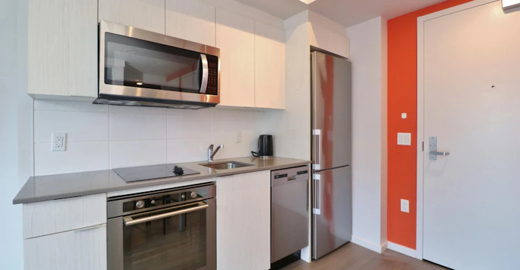Model 16-105 Champagne Avenue S, Ottawa, ON, K1S 4P3 - 2