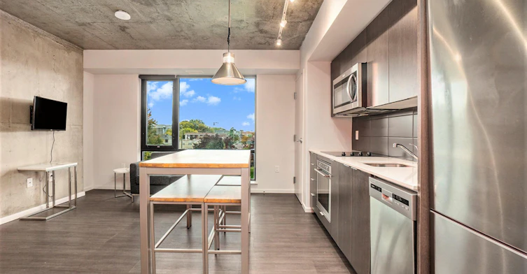 Model 03 & 06-105 Champagne Avenue S, Ottawa, ON, K1S 4P3 - 9